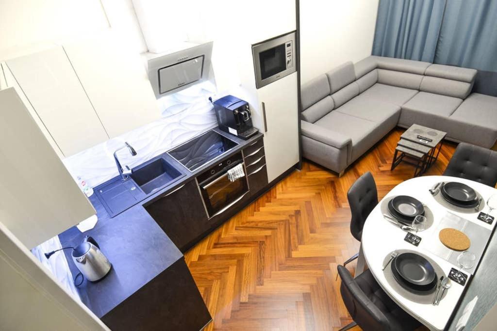 Brandly New Apartment Andel Prague Extérieur photo
